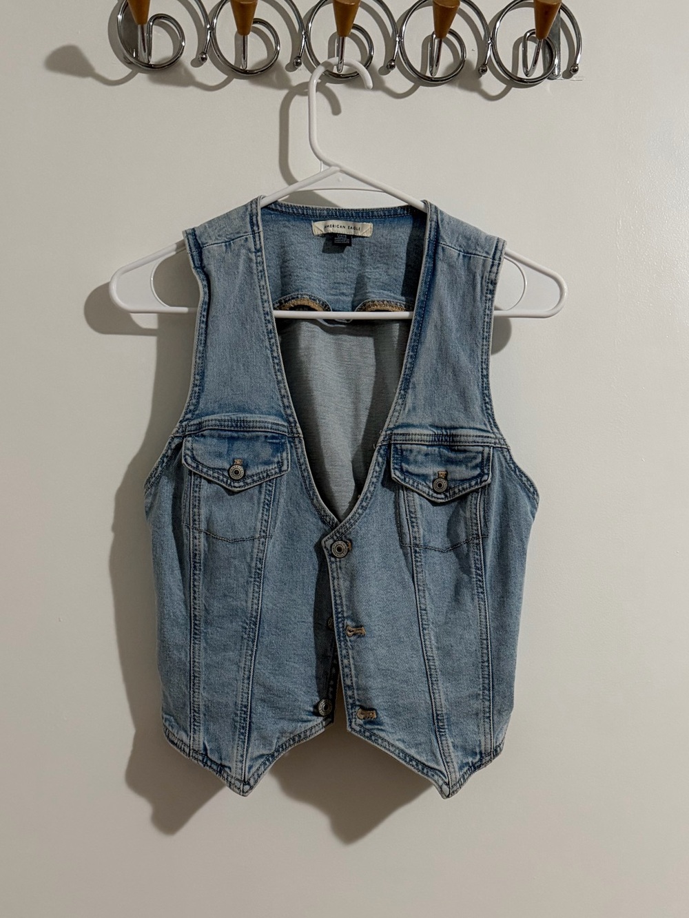 American Eagle light-wash denim vest, Size L